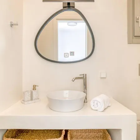 Alma - Center * Alikí